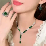 Gabrielle Emerald Green Cuba jewelry set - Image 2