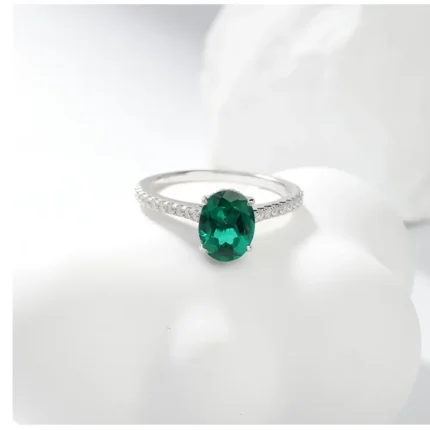 lab grown emerald ring